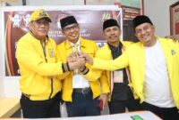 Tampak pengurus DPD Golkar, usai melakukan konfrensi Pers di kantor KPUD Halbar, Foto (Elang). 
