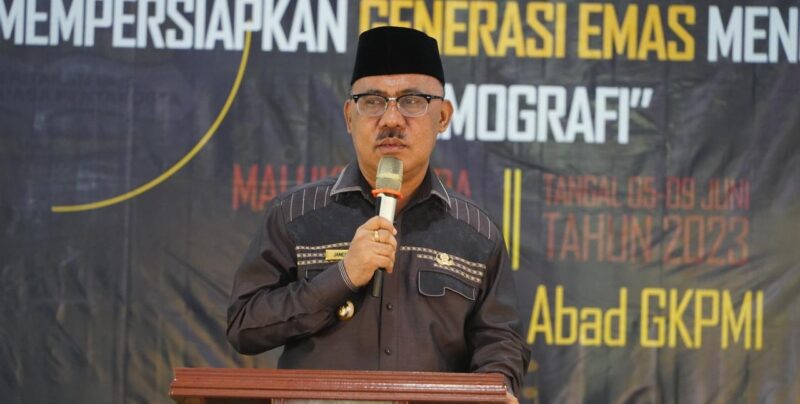 Bupati, James Uang, || Foto: Erdit