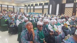 Jamaah Haji asal Halmahera Barat, saat tiba di asrama Haji Makasar, || Foto: Pute