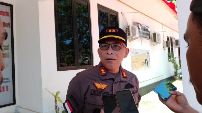 Kepala Kejari Halbar, || Foto: Elang. 