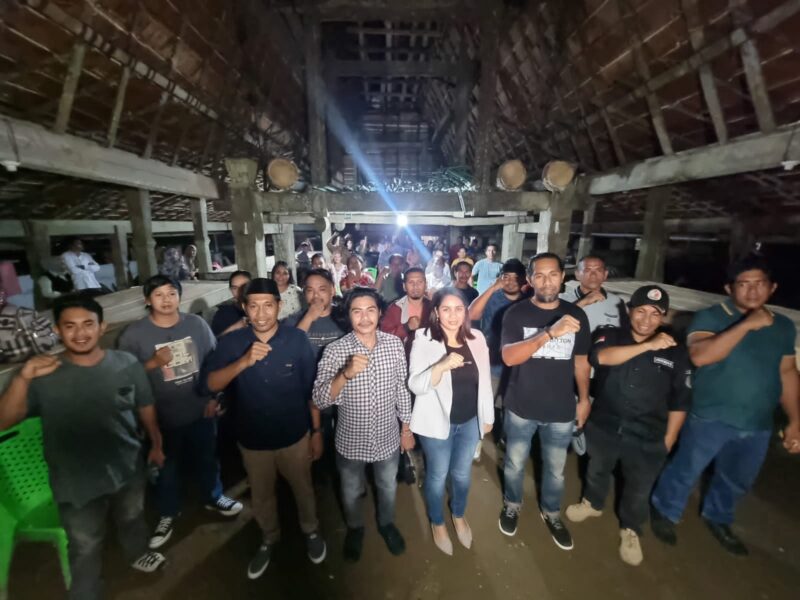 Bawaslu Halbar saat melakukan Sosialisasi, || Foto: Istimewa. 