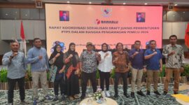 Foto bersama usai rapat 