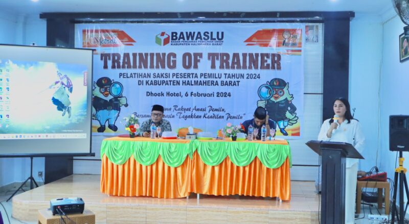 Helni Rosiana, saat memberikan sambutan,|| Foto: Elang