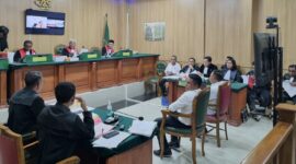 Suasan sidang di PN Ternate, || Foto: Istimewa. 