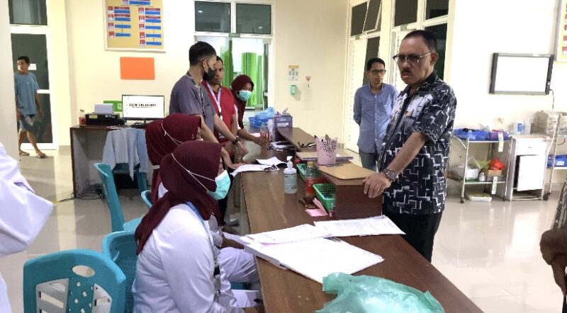 Bupati James Uang, saat Sidak di RSUD Jailolo, || Foto: Elang