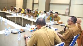 Suasan pertemuan diruang rapat RSUD Jailolo, || Foto: Erdit Humas