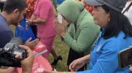 Suasana berbagi Takjil,|| Foto: Elang