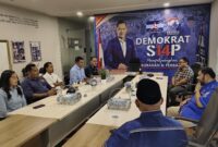 James Uang bersama pengurus DPC Demokrat Halbar saat menyambangi DPP, || Foto: Istimewa