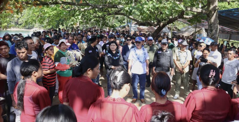 Paslon JUJUR saat berkampanye di Kecamatan Loloda Tengah, || Foto: Elang
